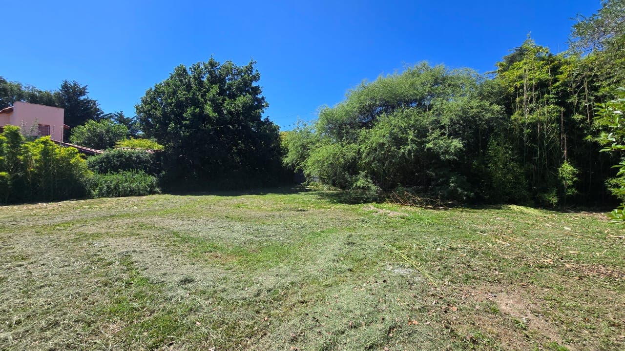Alta Gracia, Córdoba, Lote de 1.037 m2 en Barrio Residencial El Golf foto 13