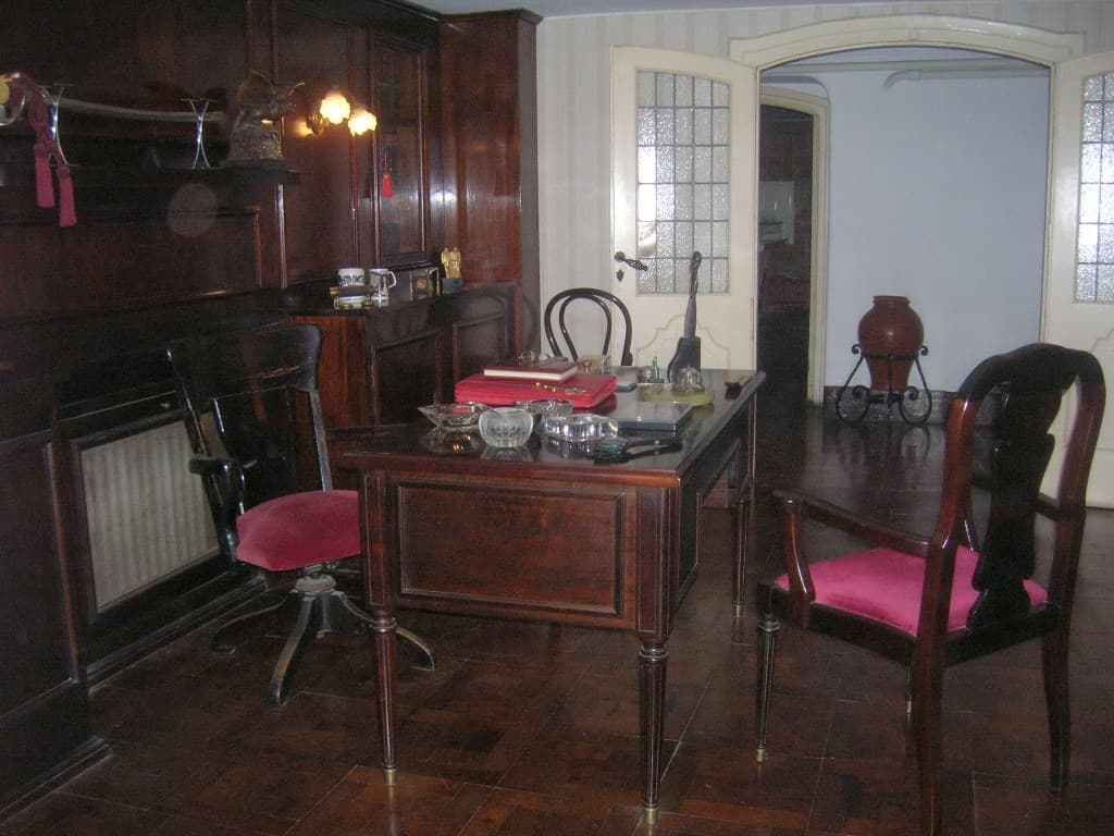 Alta Gracia, Córdoba, Importante Casona sobre Bvd. Pellegrini foto 12