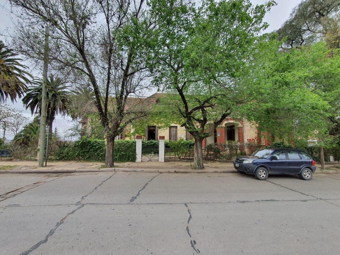 Alta Gracia, Córdoba, Importante Casona de estilo en Barrio Pellegrini