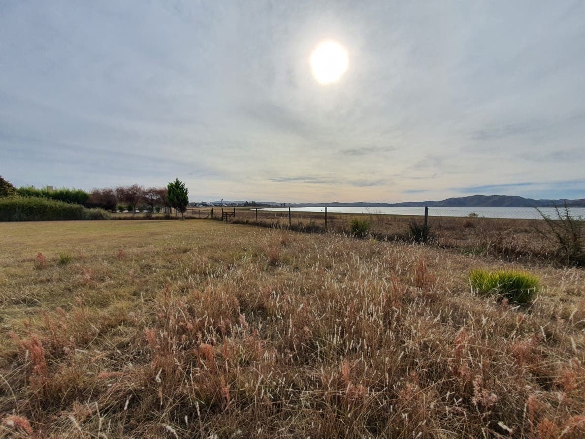 Potrero de Garay, Barrio del Lago, Los molinos, se vende espectacular lote de 1800 m2 sobre la costa del Lago foto 8