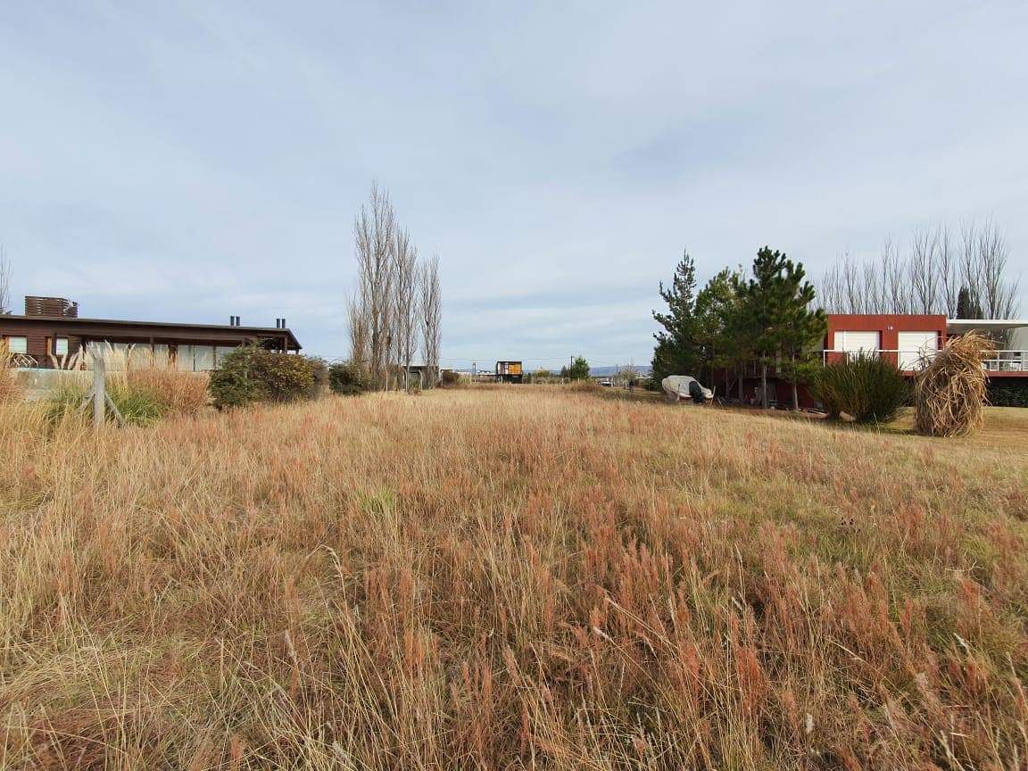Potrero de Garay, Barrio del Lago, Los molinos, se vende espectacular lote de 1800 m2 sobre la costa del Lago foto 9